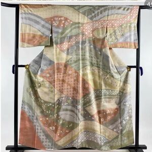 Vintage Japanese Silk Kimono – Pastel Landscape Design, Traditional Floral Robe
